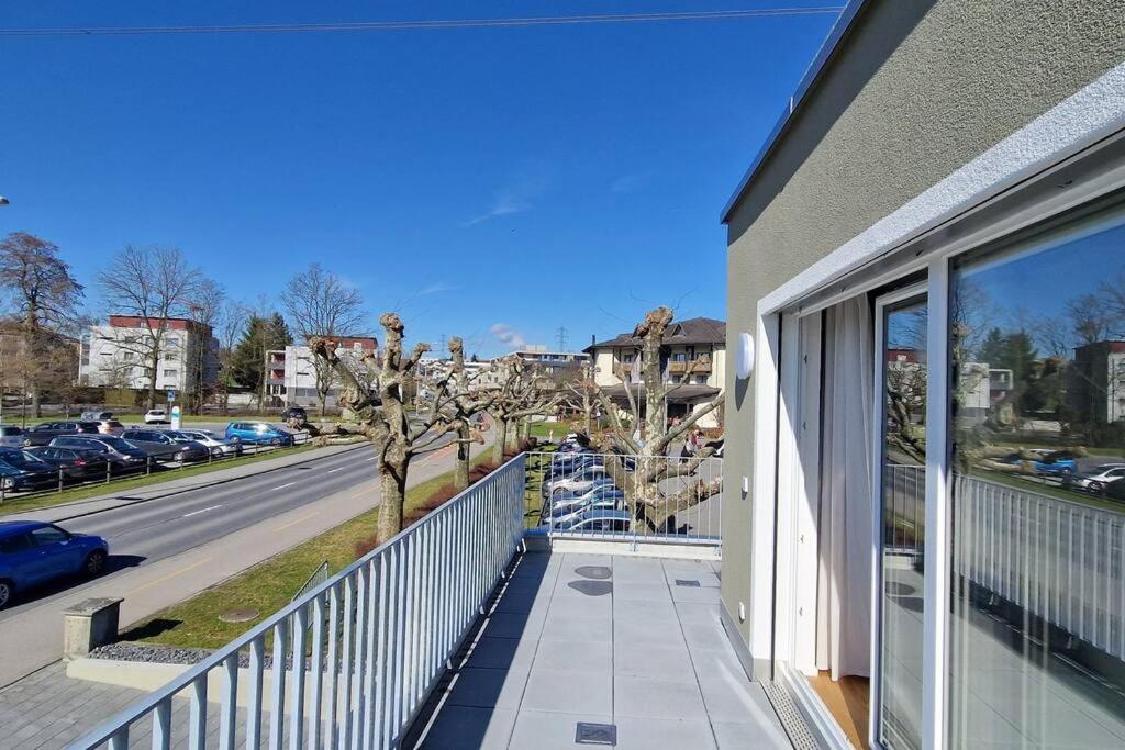 Visionary Hospitality Rothenburg, Lucerne - Premium Apartments With Free Parking, Washer, Kitchen, Terrace, 15' City Buitenkant foto