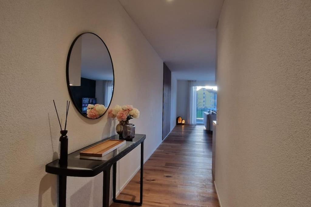 Visionary Hospitality Rothenburg, Lucerne - Premium Apartments With Free Parking, Washer, Kitchen, Terrace, 15' City Buitenkant foto
